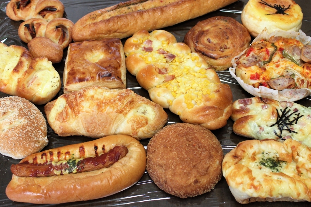 やきたて惣菜パン